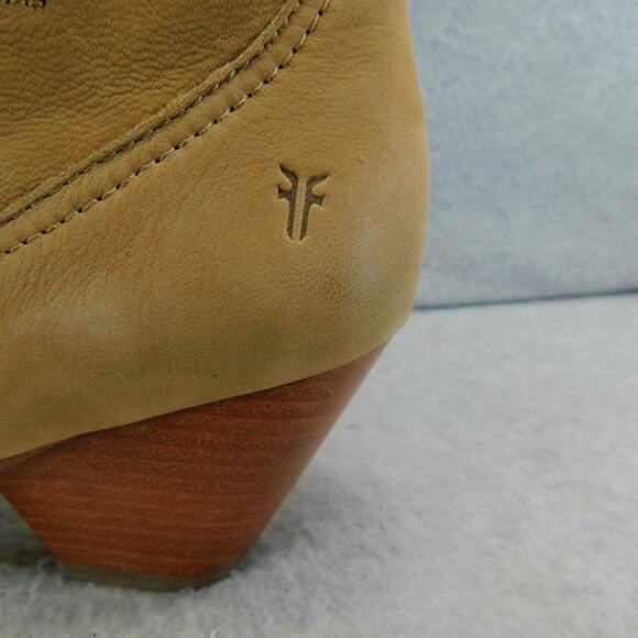 Frye Women's Reina Ash Beige Leather Side Zip Ankle Booties Pointed Toe Size 6.5 - Picture 6 of 11